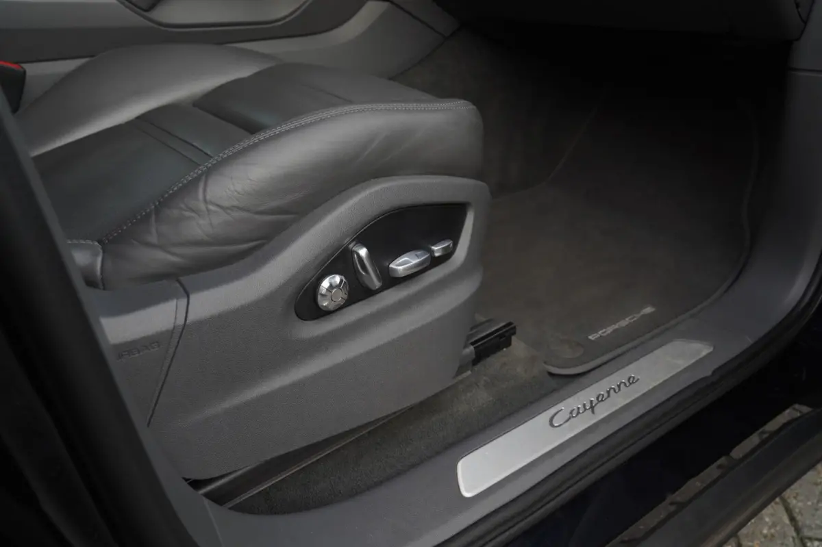 3.0 E-Hybrid | Sport Chrono | Bose Sound | Panorama | Luchtvering | Trekhaak | Adaptieve Cruise | 360 camera | NAP