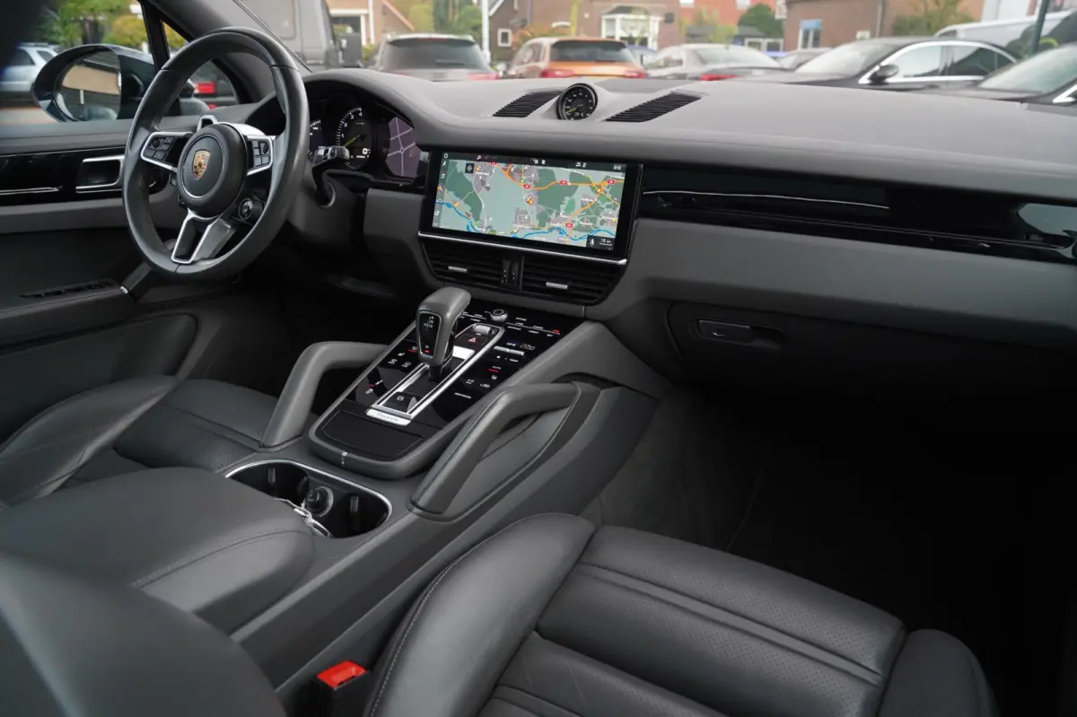 3.0 E-Hybrid | Sport Chrono | Bose Sound | Panorama | Luchtvering | Trekhaak | Adaptieve Cruise | 360 camera | NAP