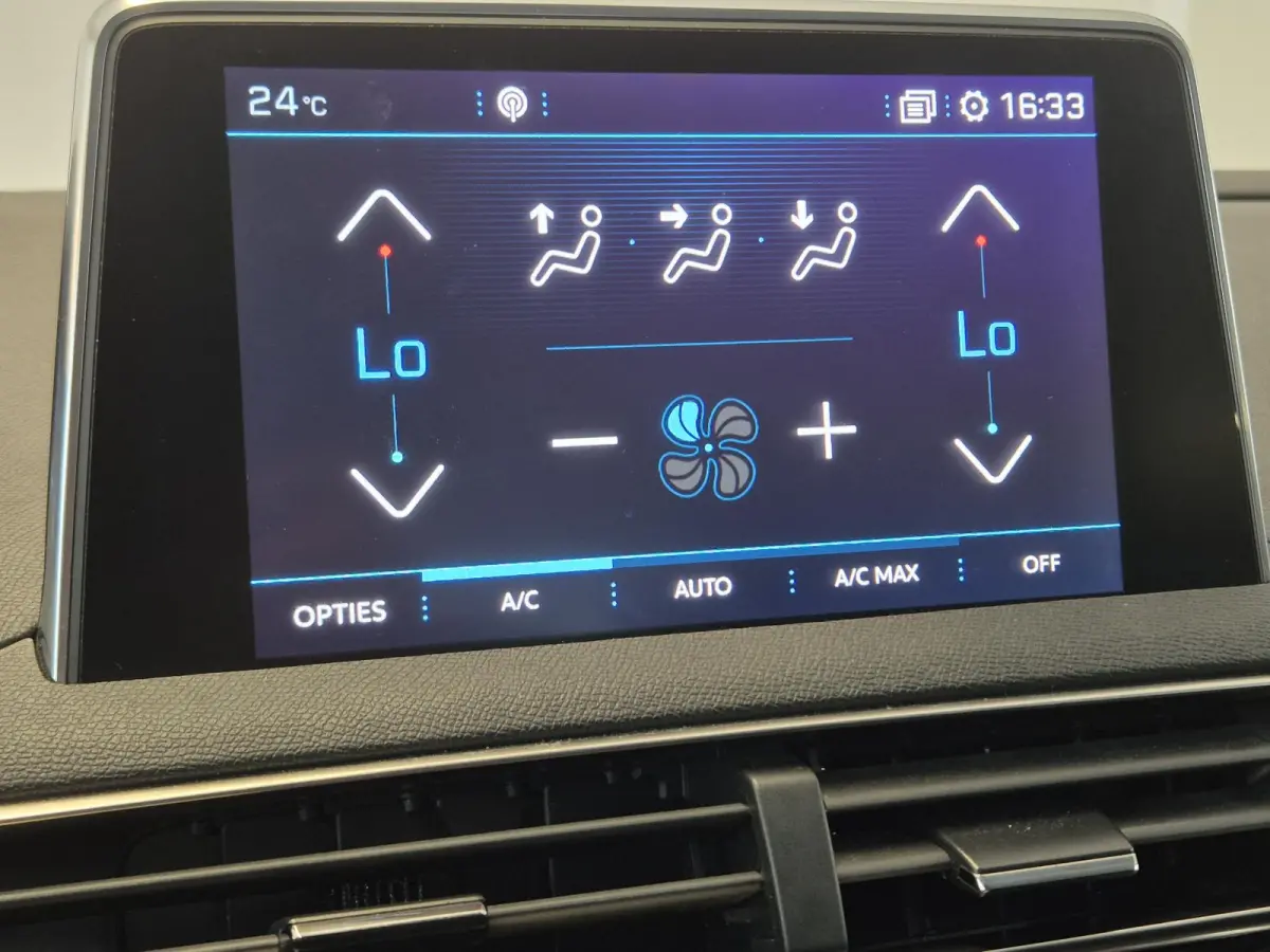 1.2 PureTech Allure | Limited | Navigatie | Apple CarPlay / Android Auto | Parkeersensoren voor / achter | Climate Control |