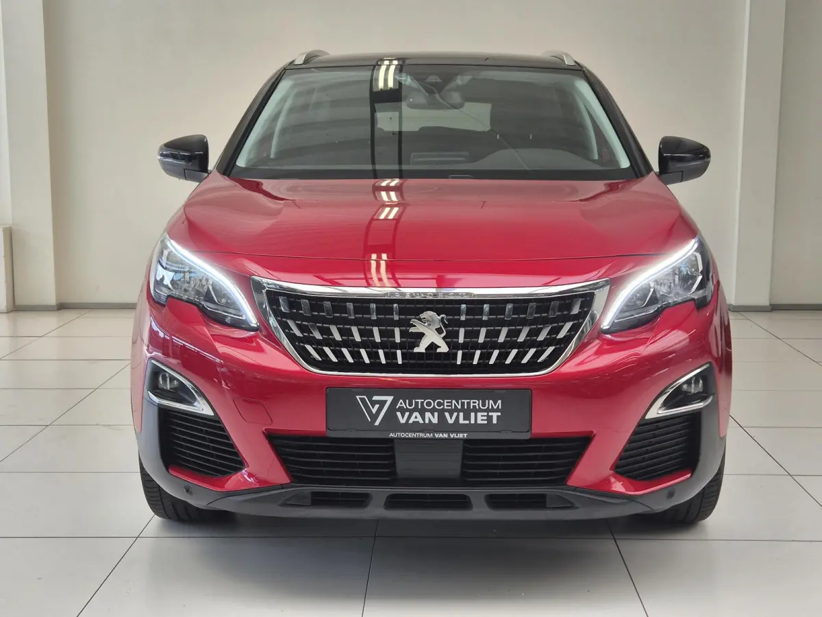 1.2 PureTech Allure | Limited | Navigatie | Apple CarPlay / Android Auto | Parkeersensoren voor / achter | Climate Control |
