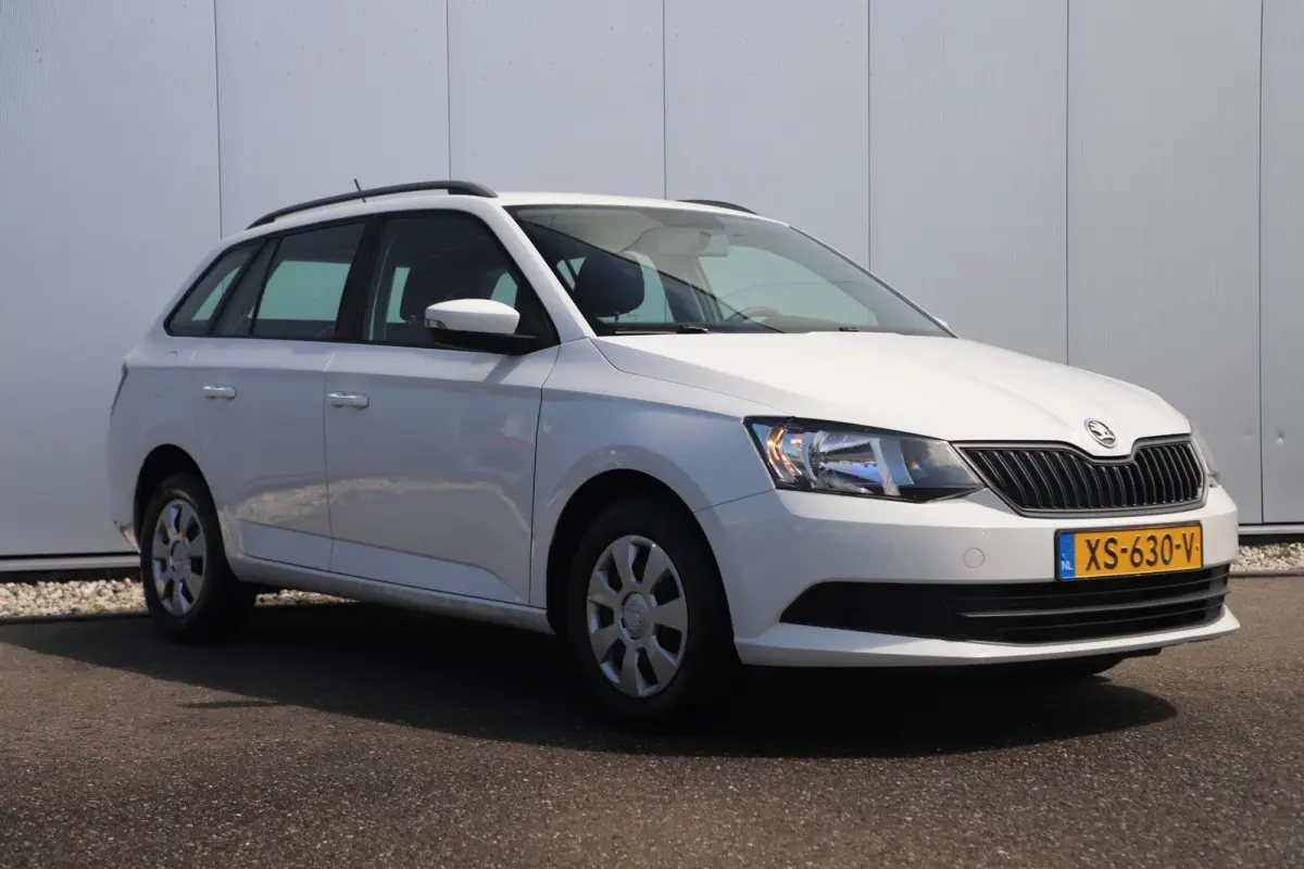 1.0 TSI Drive 95PK Airco Radio Stoelverwarming Elektrische Ramen