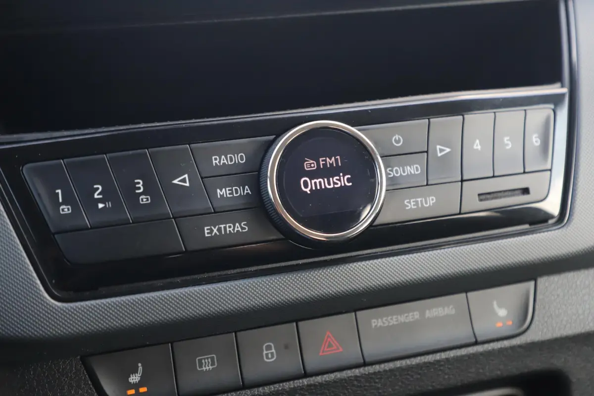 1.0 TSI Drive 95PK Airco Radio Stoelverwarming Elektrische Ramen
