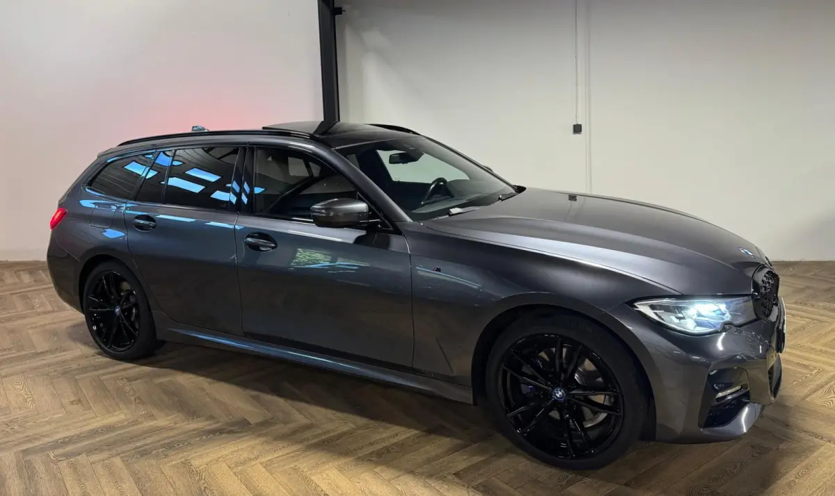 320e xDrive M-pakket Plus PANO KEYLESS