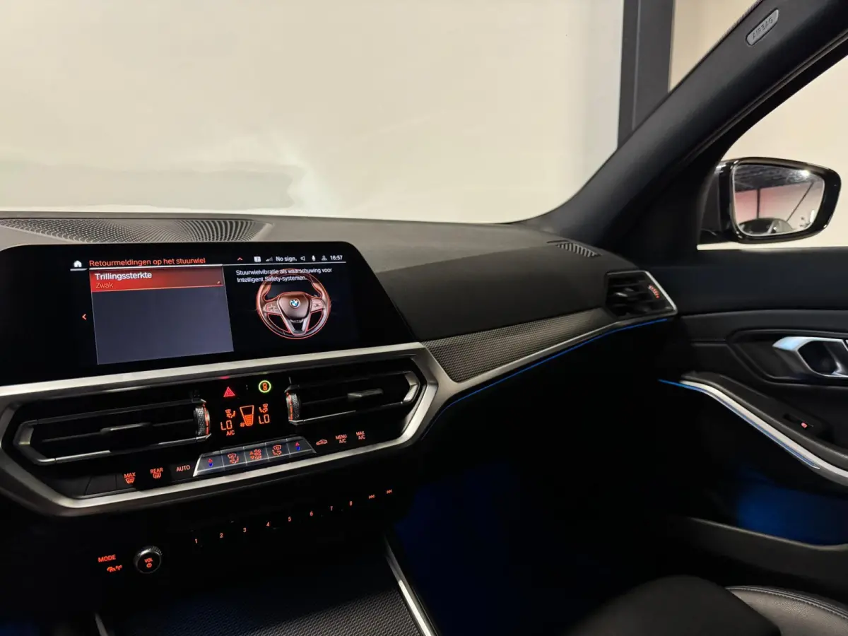 320e xDrive M-pakket Plus PANO KEYLESS