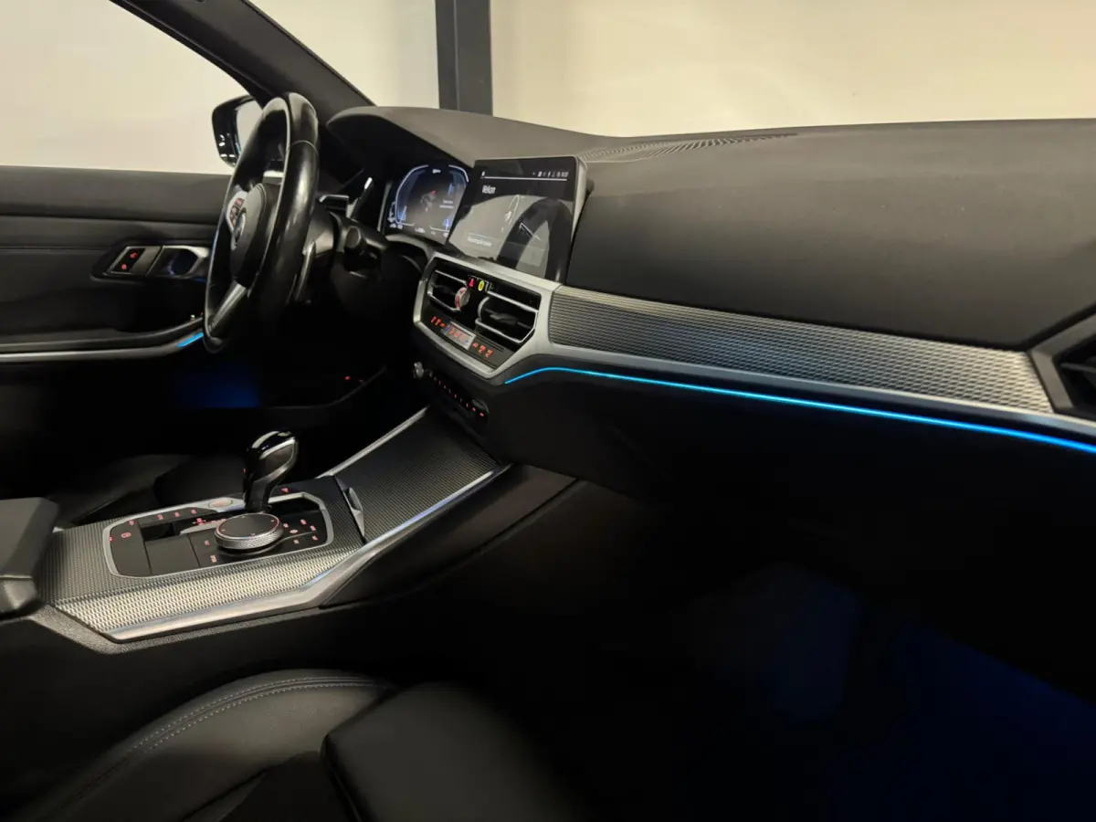 320e xDrive M-pakket Plus PANO KEYLESS