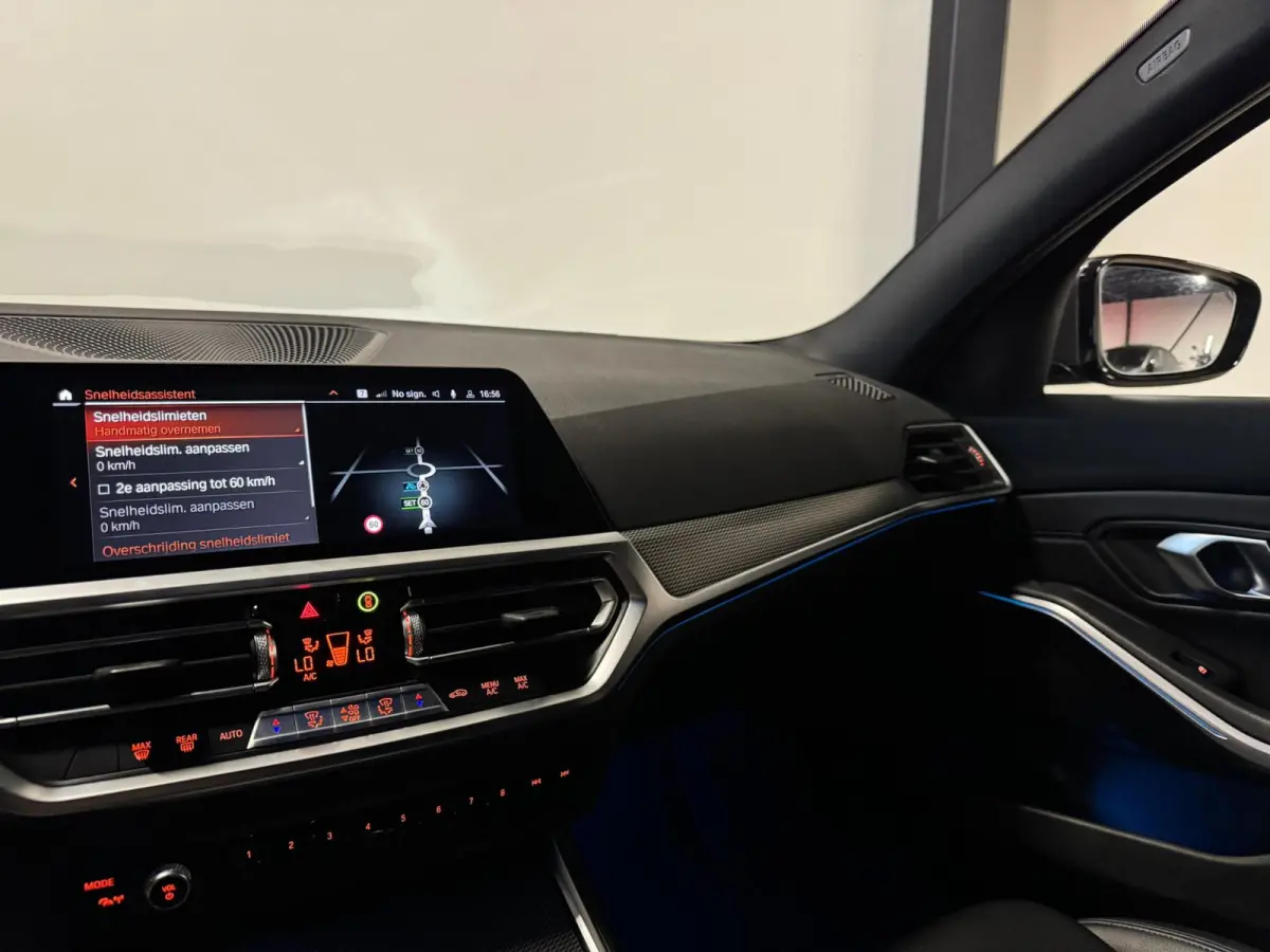 320e xDrive M-pakket Plus PANO KEYLESS