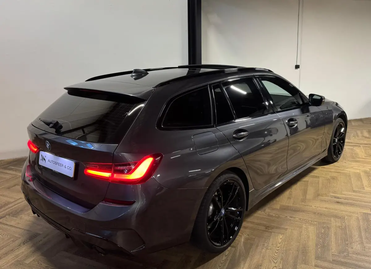 320e xDrive M-pakket Plus PANO KEYLESS