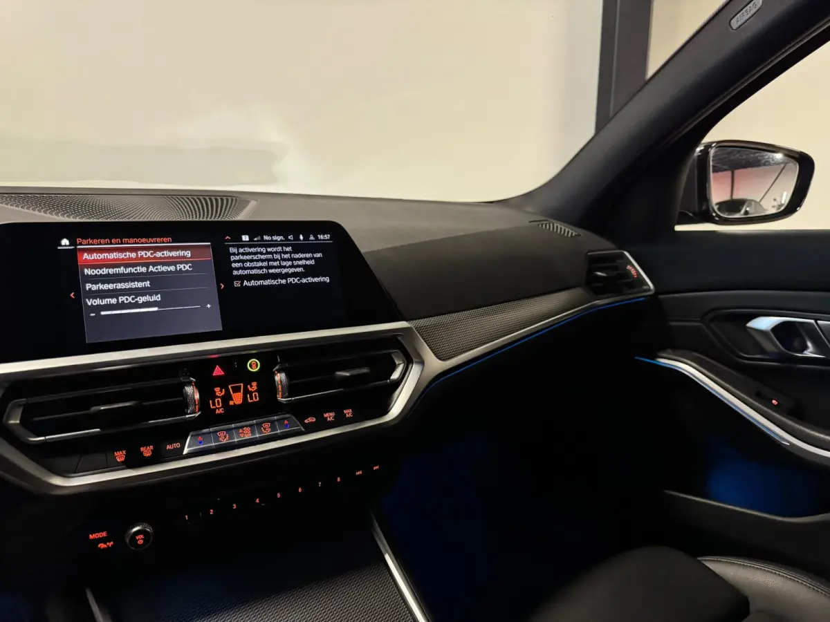 320e xDrive M-pakket Plus PANO KEYLESS
