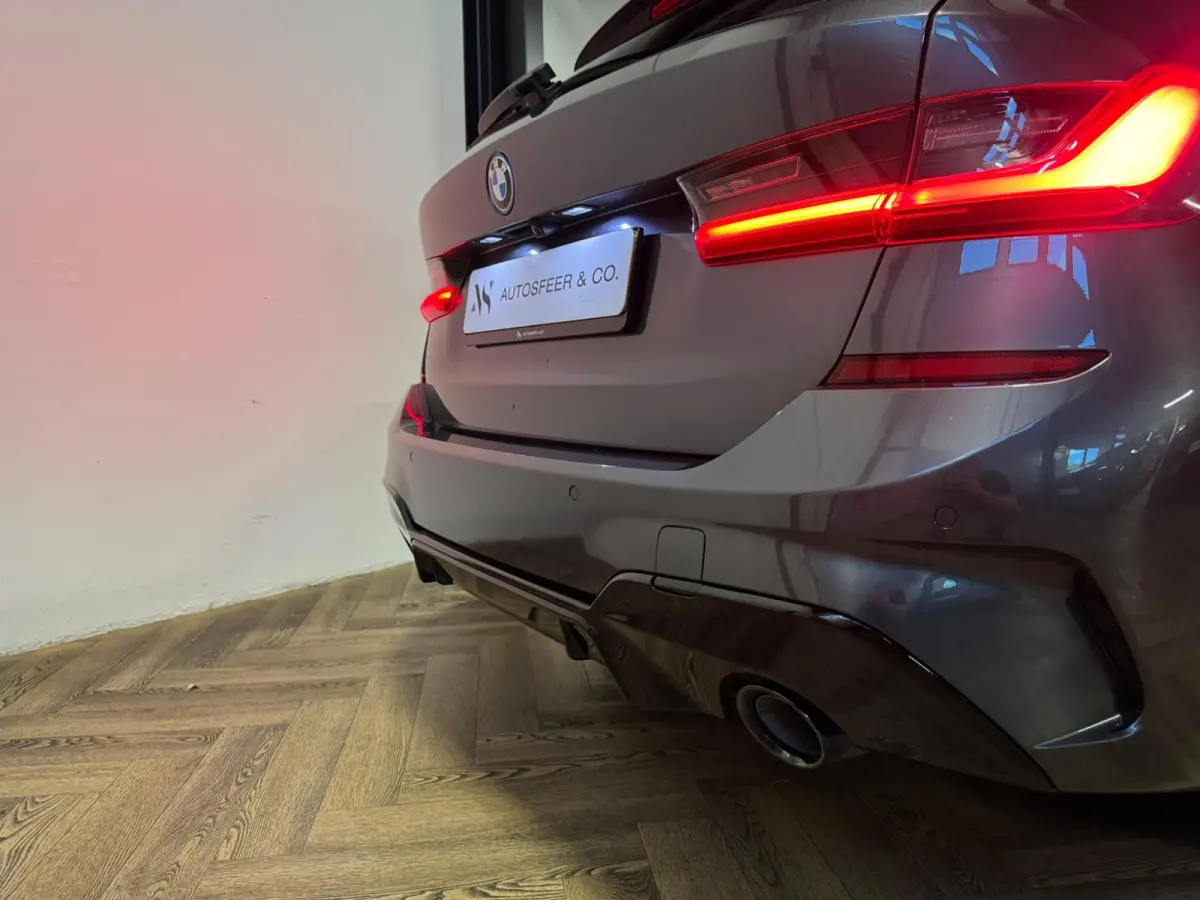 320e xDrive M-pakket Plus PANO KEYLESS