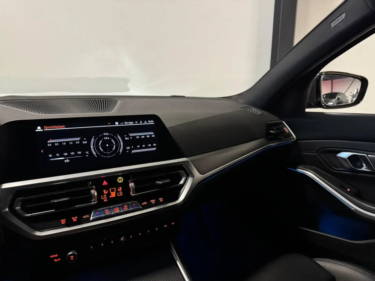 320e xDrive M-pakket Plus PANO KEYLESS
