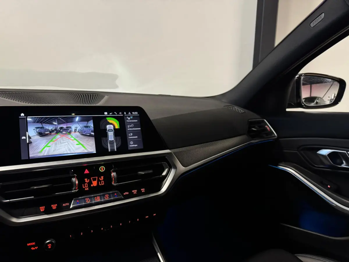 320e xDrive M-pakket Plus PANO KEYLESS
