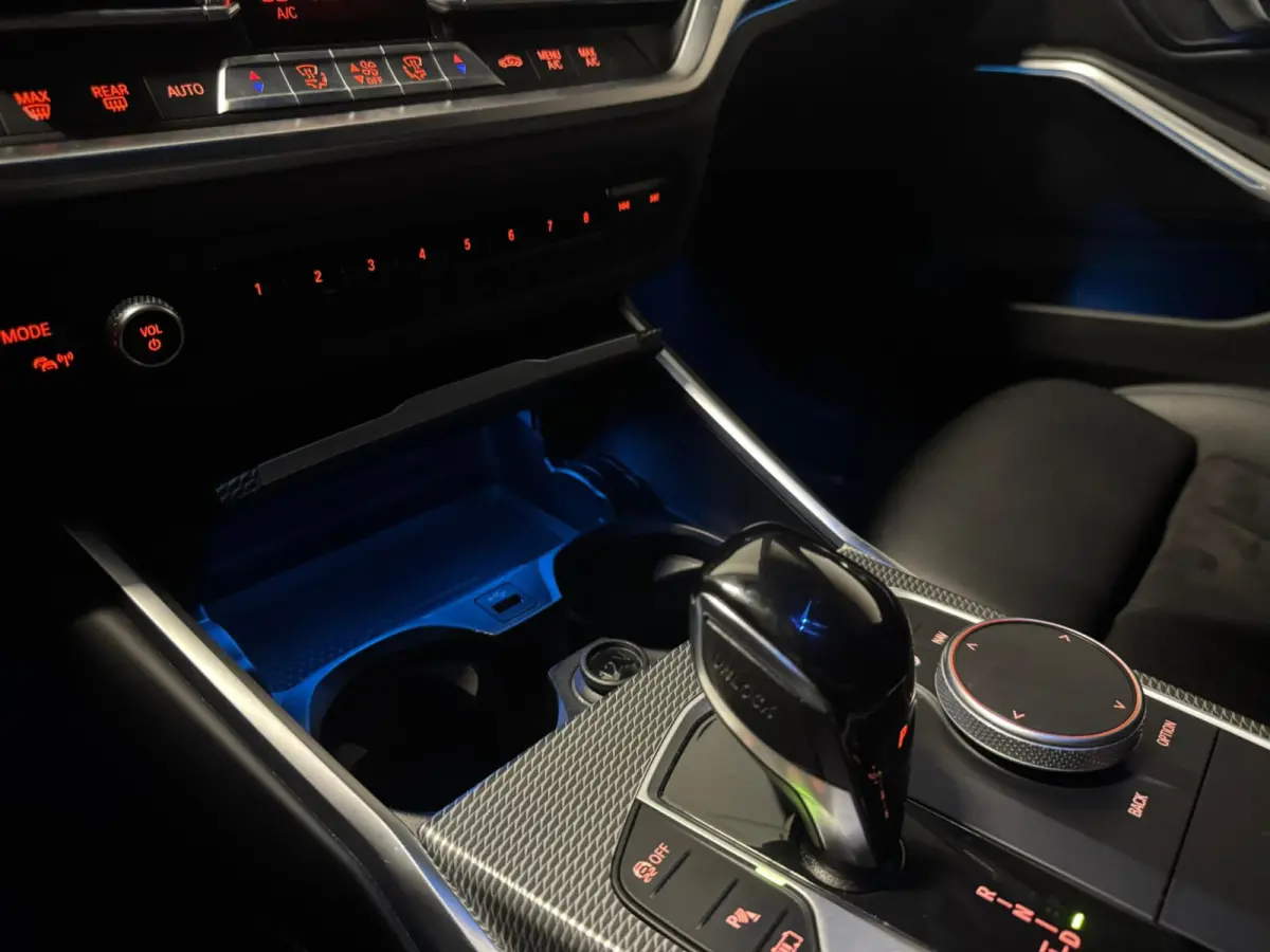320e xDrive M-pakket Plus PANO KEYLESS