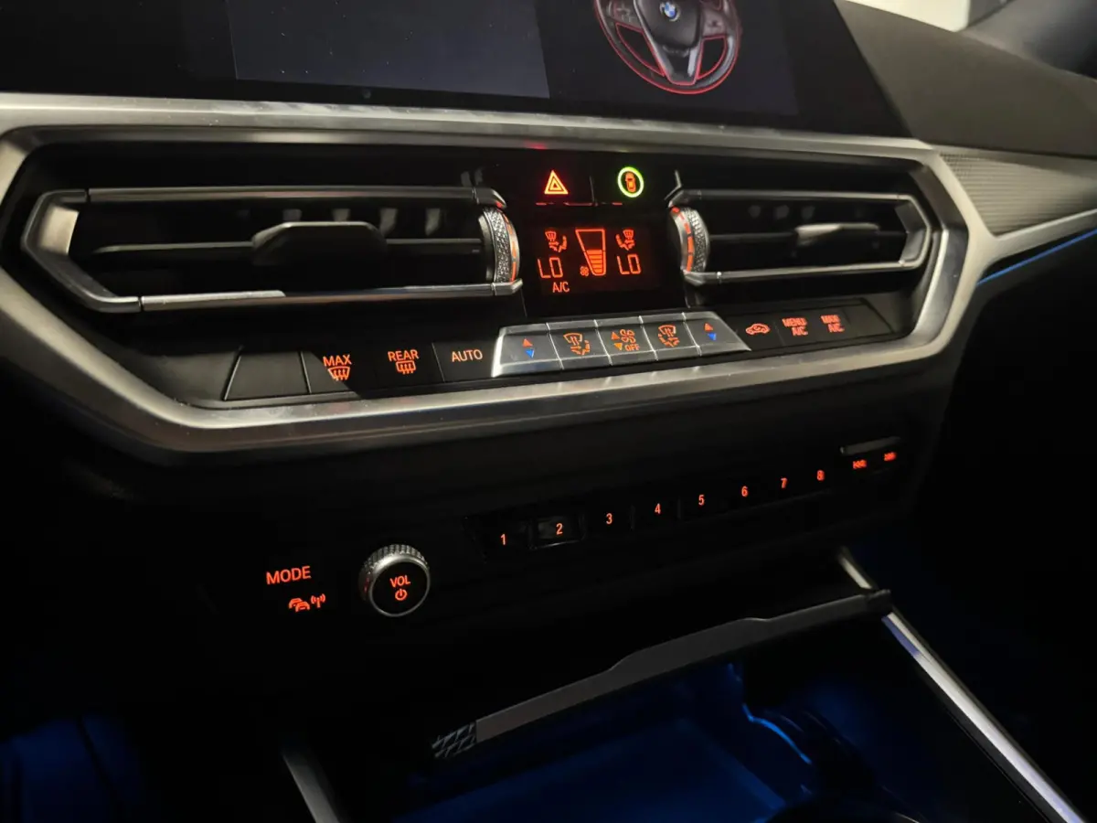 320e xDrive M-pakket Plus PANO KEYLESS