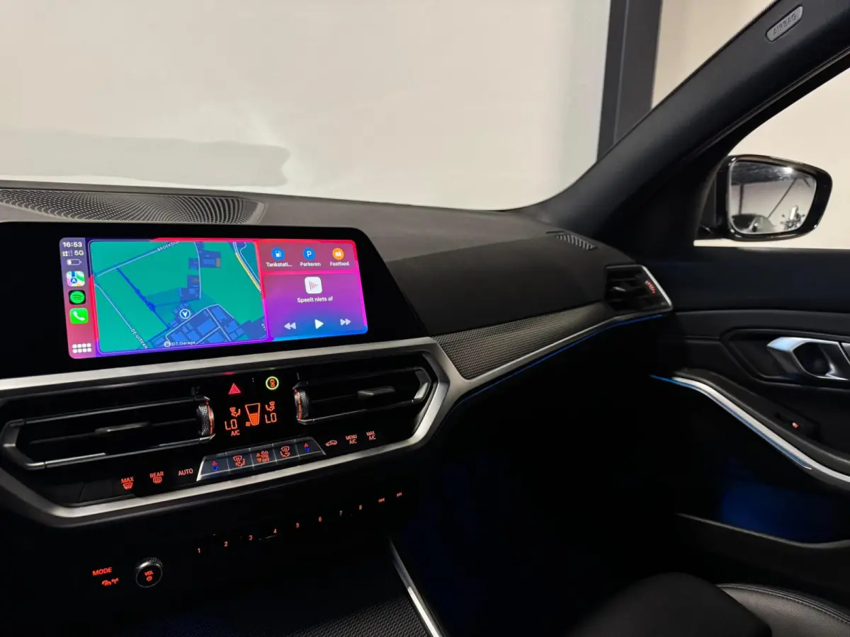 320e xDrive M-pakket Plus PANO KEYLESS