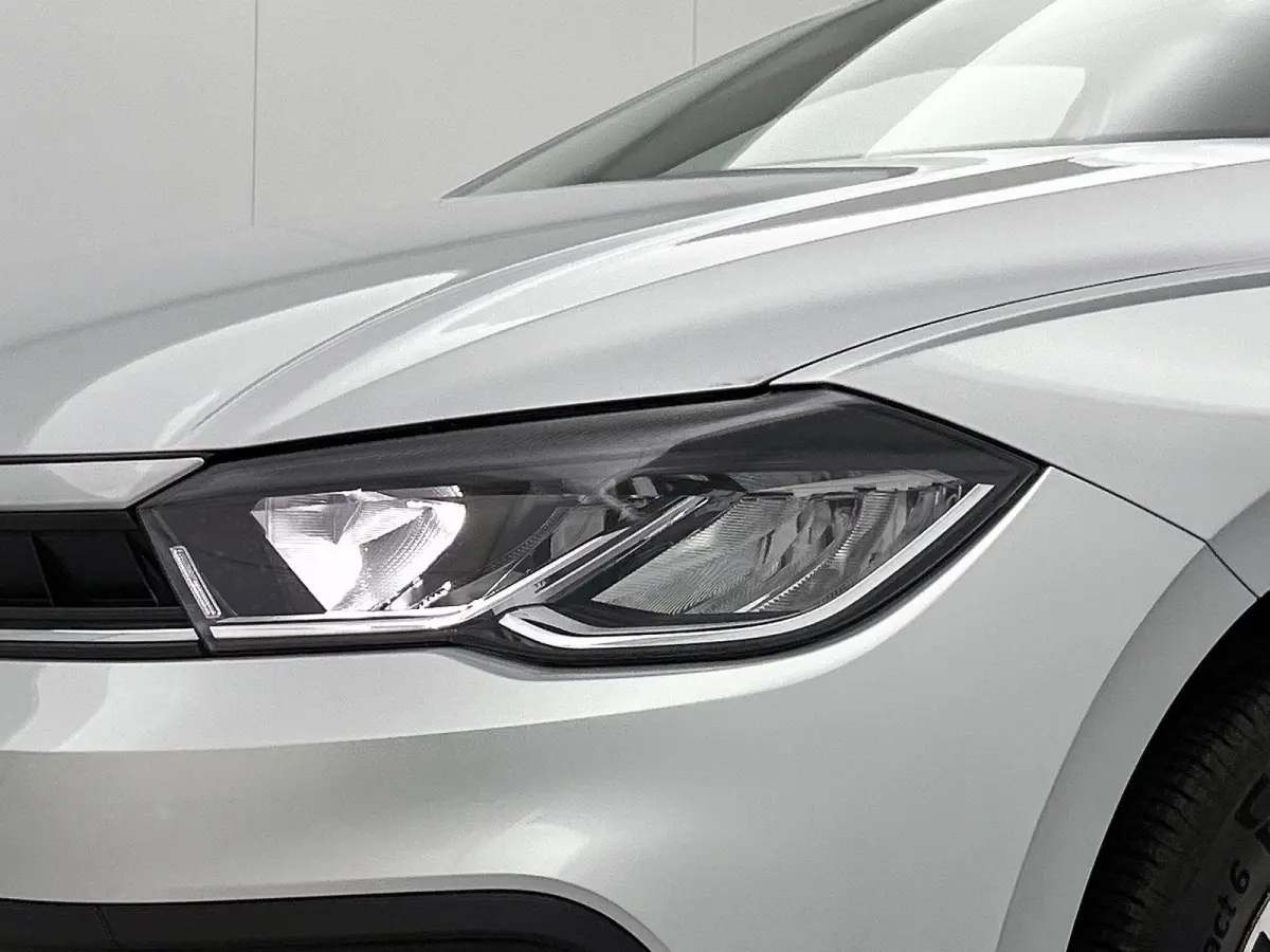 1.0 TSI Life Edition 95 PK | Navigatie | Camera | Apple Carplay | Android Auto | Climate Control | Digital Cockpit | Adaptive Cruise Control | LED |