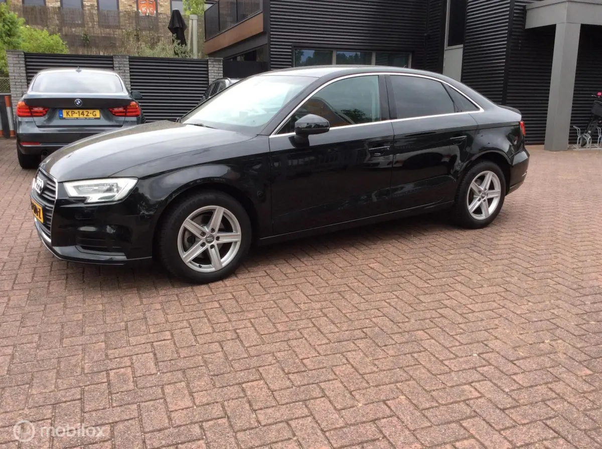 1.0 TFSI Pro Line Automaat Nav Lm Vlg Nap