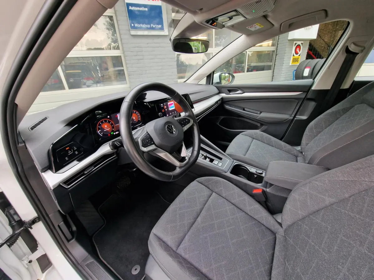 1.0 eTSI Life|Digi-dash|110PK|DSG|Automaat|Adaptiefcruise|Carplay|