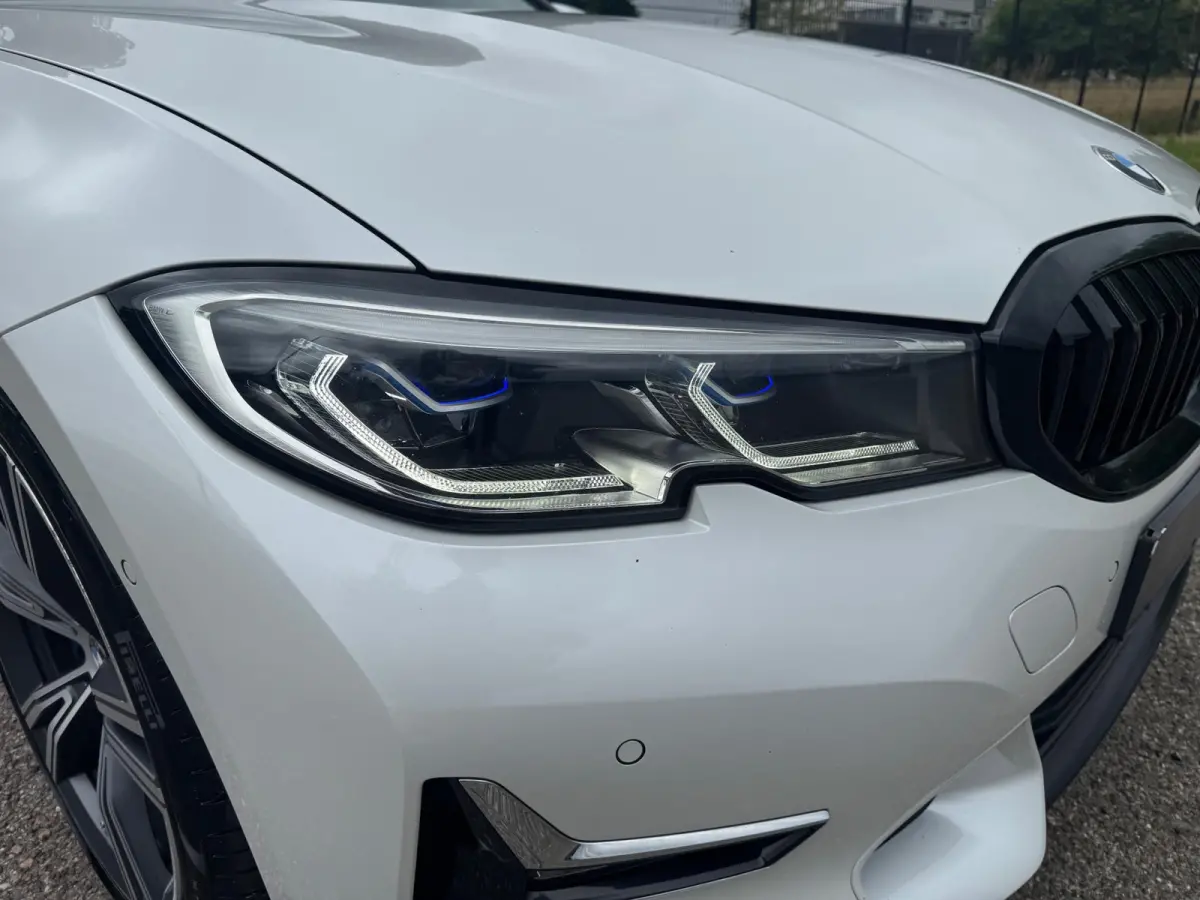 330e xDrive High Executive Laser Pano 360Cam MEGA VOL!!