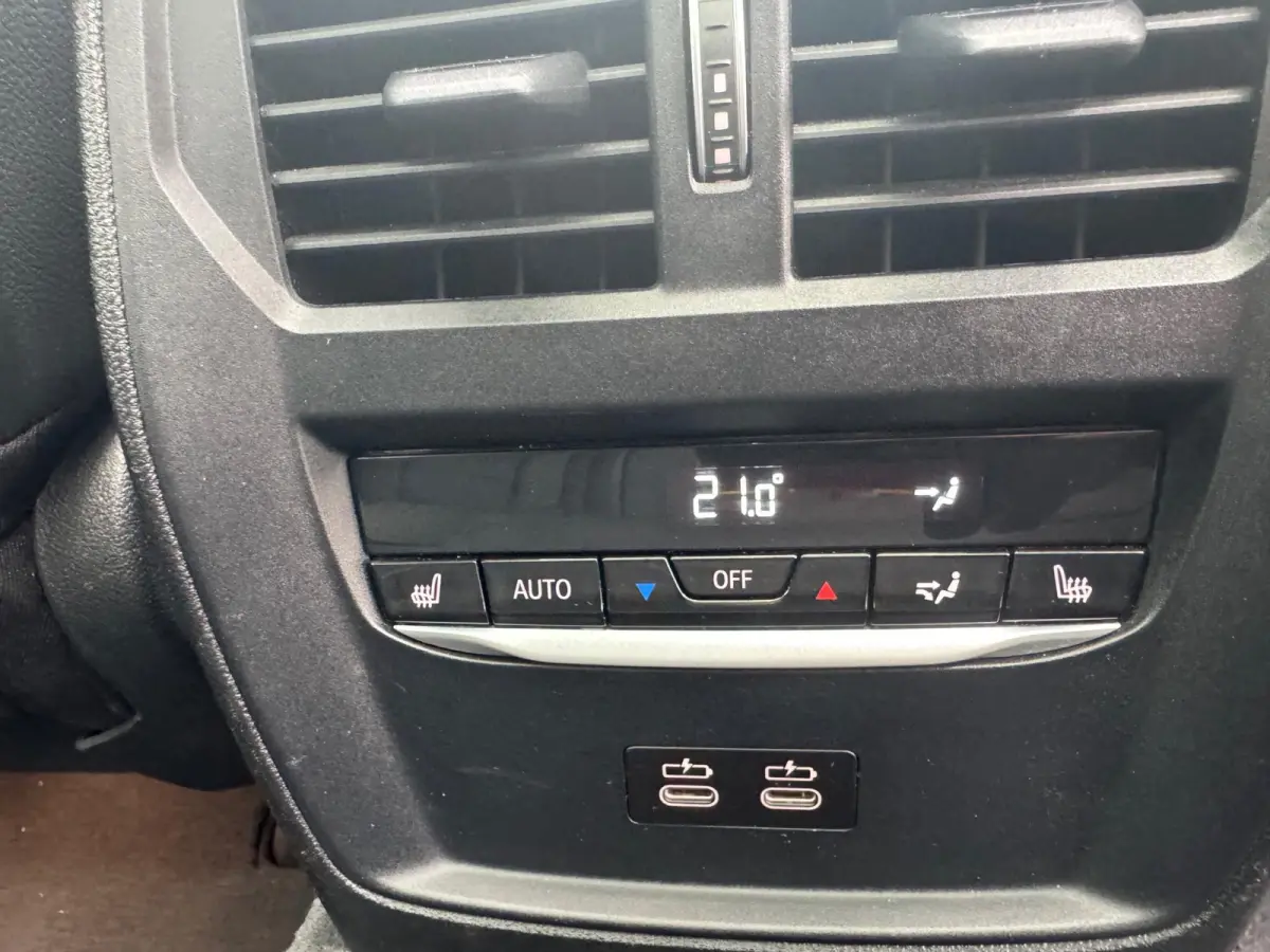330e xDrive High Executive Laser Pano 360Cam MEGA VOL!!