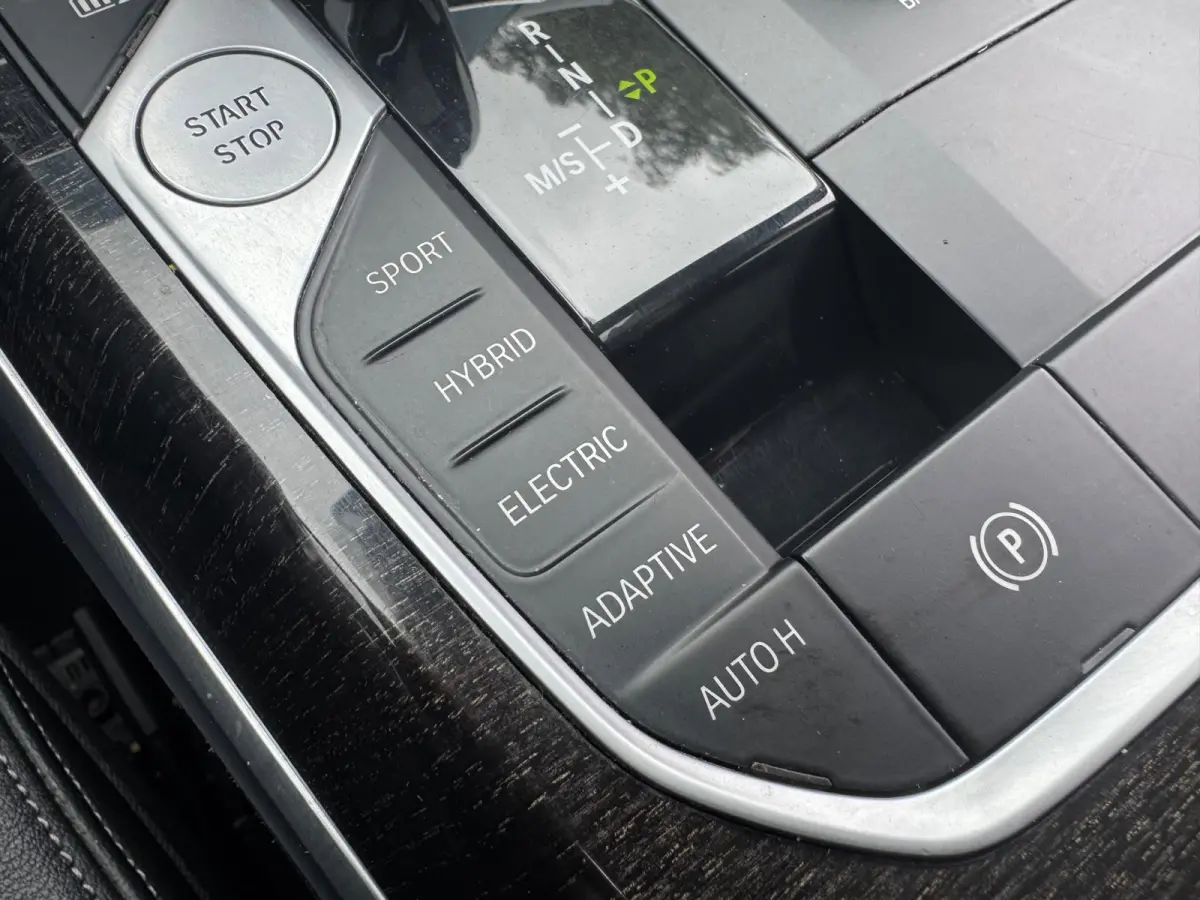 330e xDrive High Executive Laser Pano 360Cam MEGA VOL!!