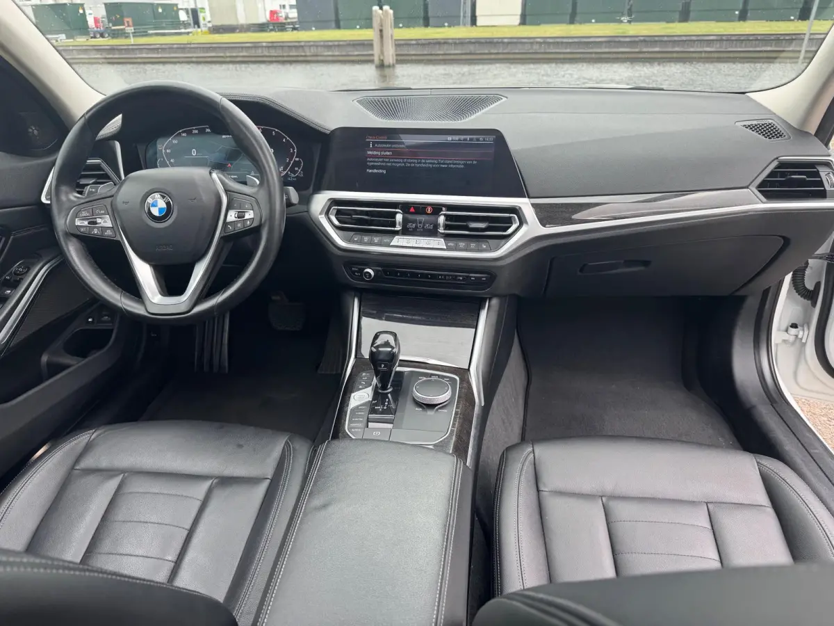 330e xDrive High Executive Laser Pano 360Cam MEGA VOL!!
