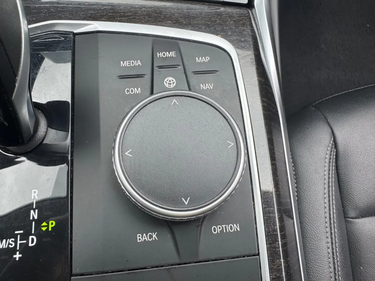 330e xDrive High Executive Laser Pano 360Cam MEGA VOL!!