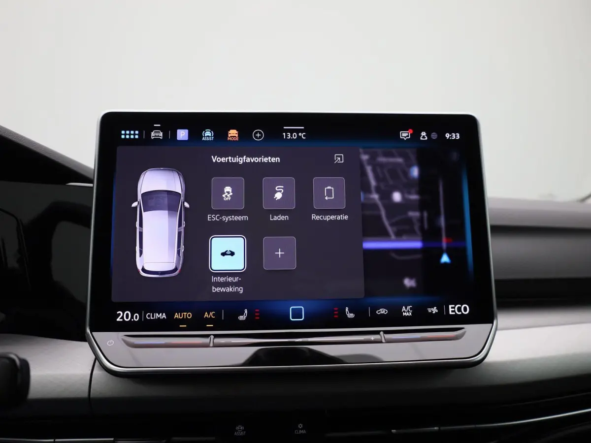 1.5 eHybrid Life Edition | Navigatie | Draadloze Apple Carplay | Adaptieve cruise control | Lane assist | Stoelverwarming | Stuurwielverwarming | Climate control | Achteruitrij camera | Park