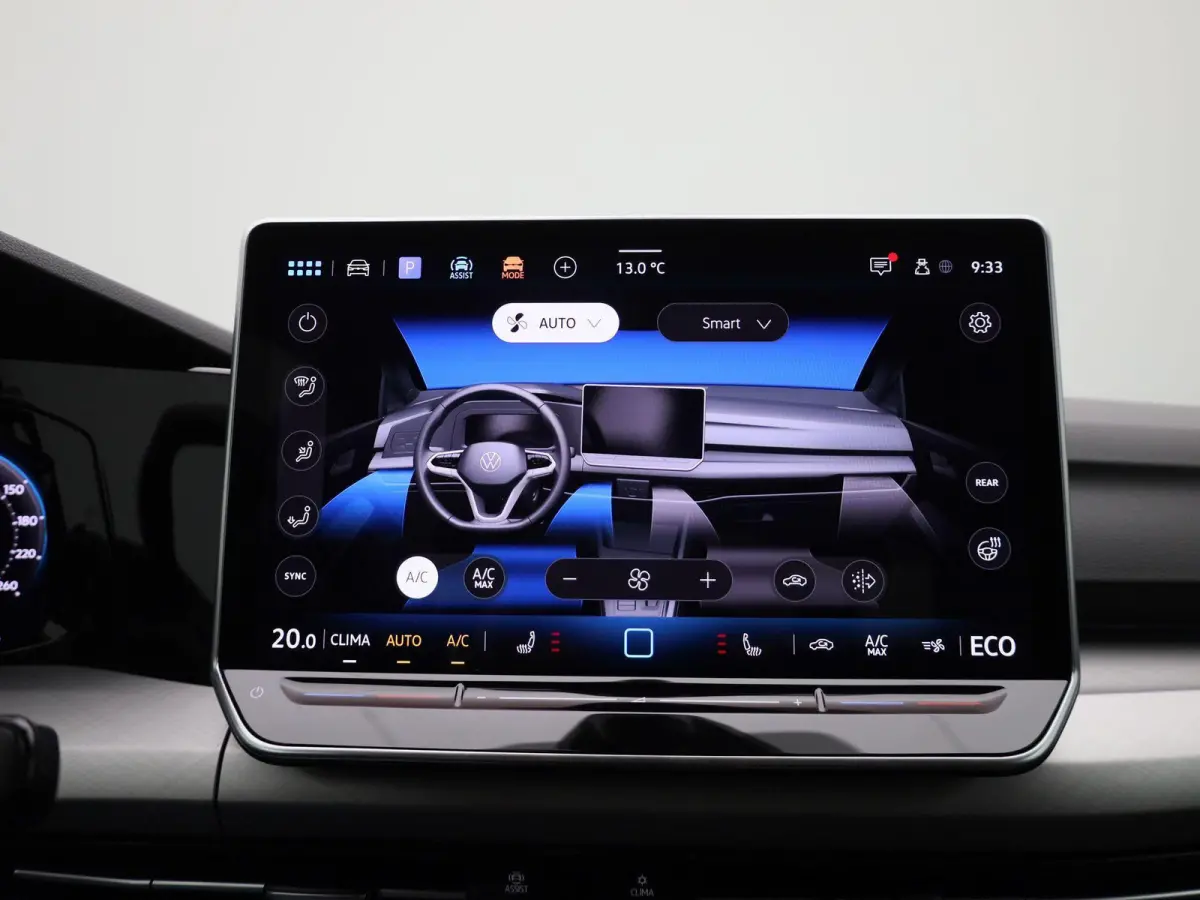 1.5 eHybrid Life Edition | Navigatie | Draadloze Apple Carplay | Adaptieve cruise control | Lane assist | Stoelverwarming | Stuurwielverwarming | Climate control | Achteruitrij camera | Park