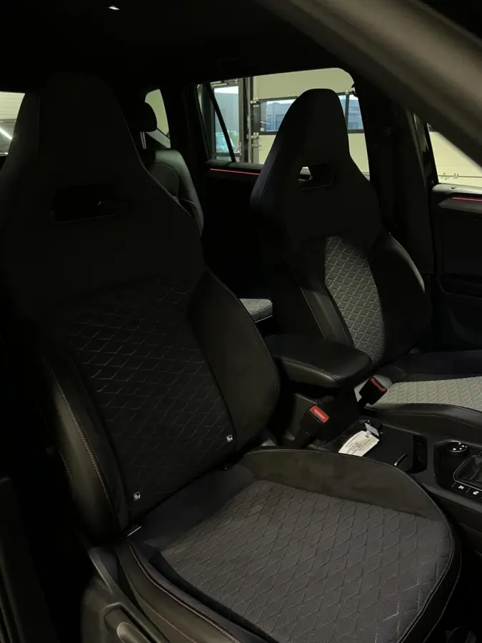 1.5 TSI FR Virtual Sfeer Trekhaak 360° Camera
