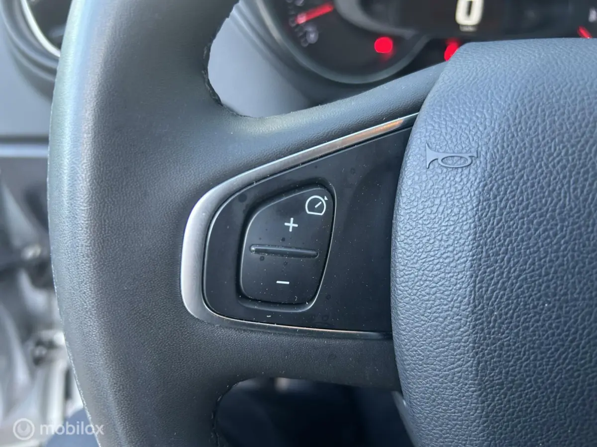 0.9 TCe Limited * AIRCO * NAVIGATIE * CAMERA
