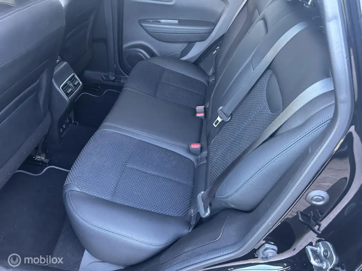 1.3 TCe Black Edition * AUTOMAAT * NAVIGATIE