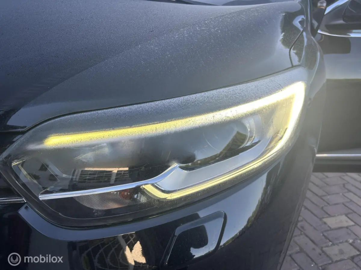 1.3 TCe Black Edition * AUTOMAAT * NAVIGATIE