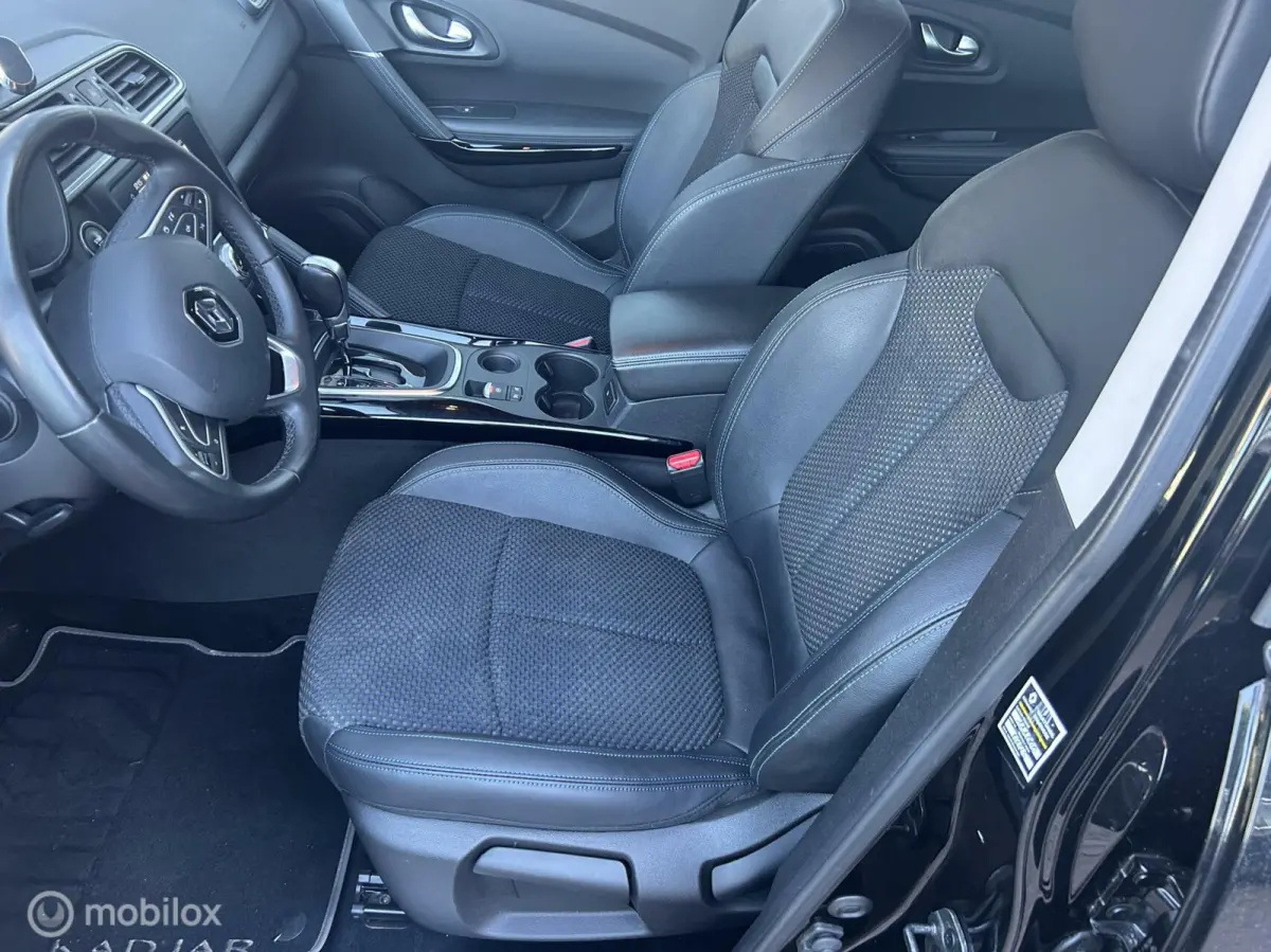 1.3 TCe Black Edition * AUTOMAAT * NAVIGATIE
