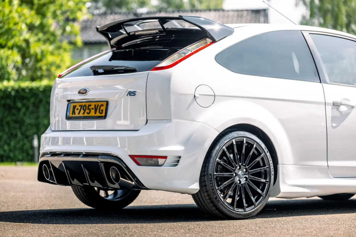 2.5 RS Nieuwstaat I Uitgebreid Dekra Rapport I Liefhebbersauto I 19 Inch I Recaro I Camera