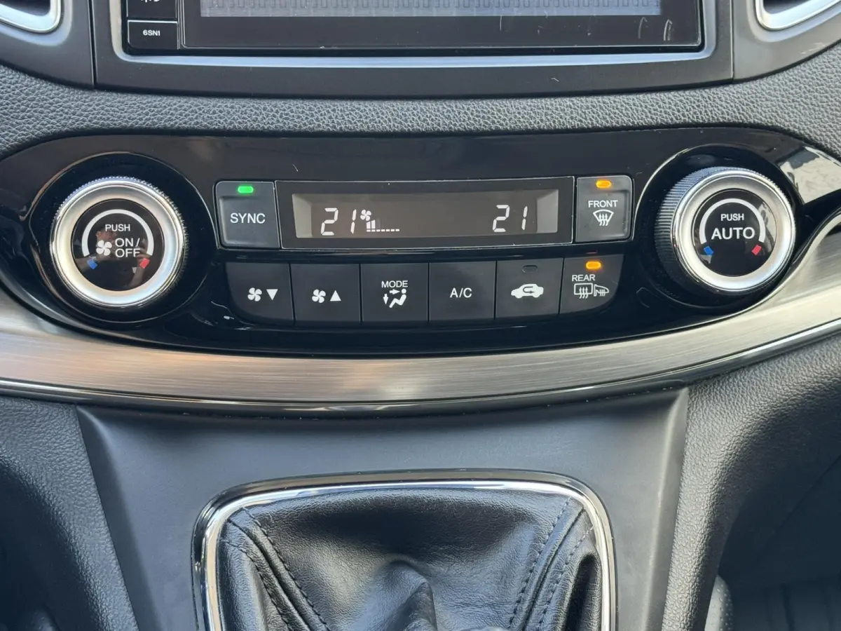 2.0 Comfort Cruise ontrol Climate control Stoelverwarming Achteruitrijcamera Bluetooth