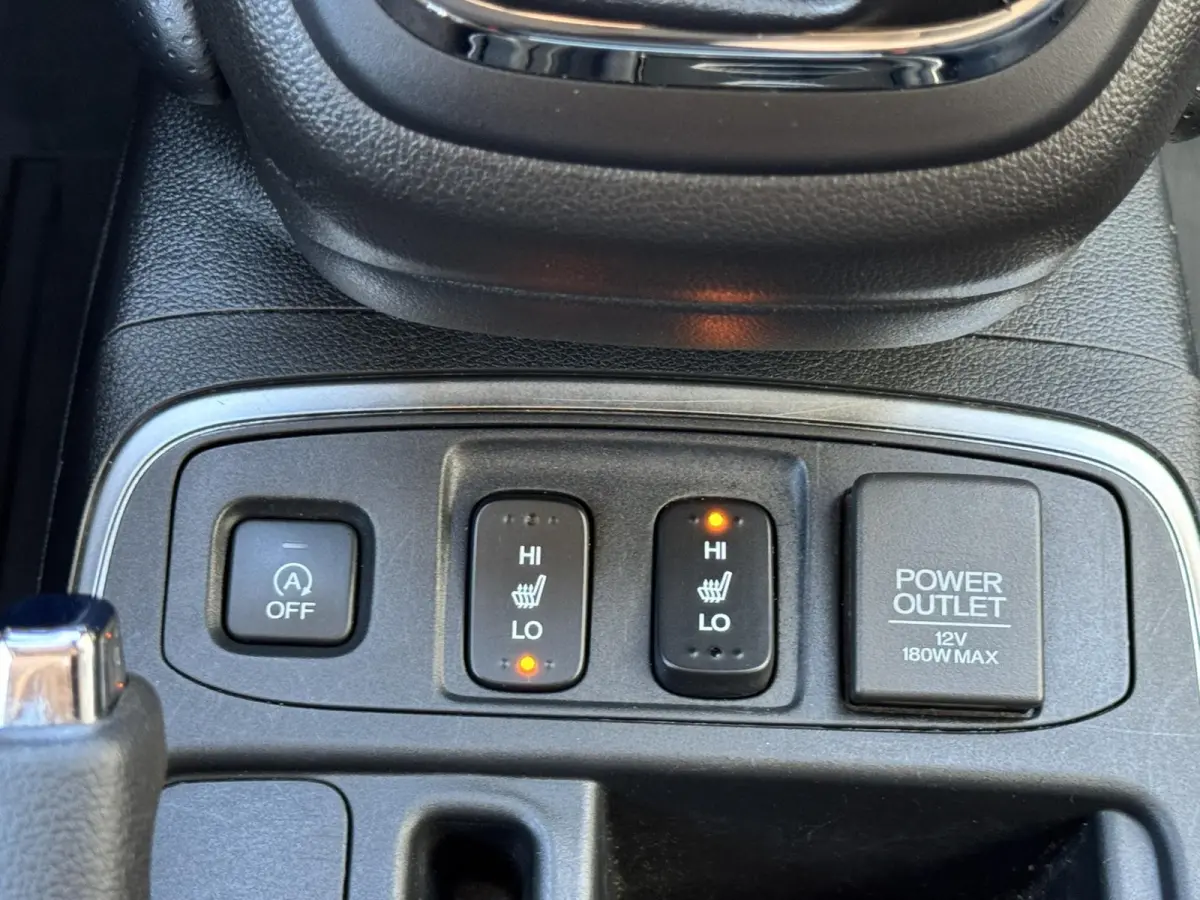 2.0 Comfort Cruise ontrol Climate control Stoelverwarming Achteruitrijcamera Bluetooth