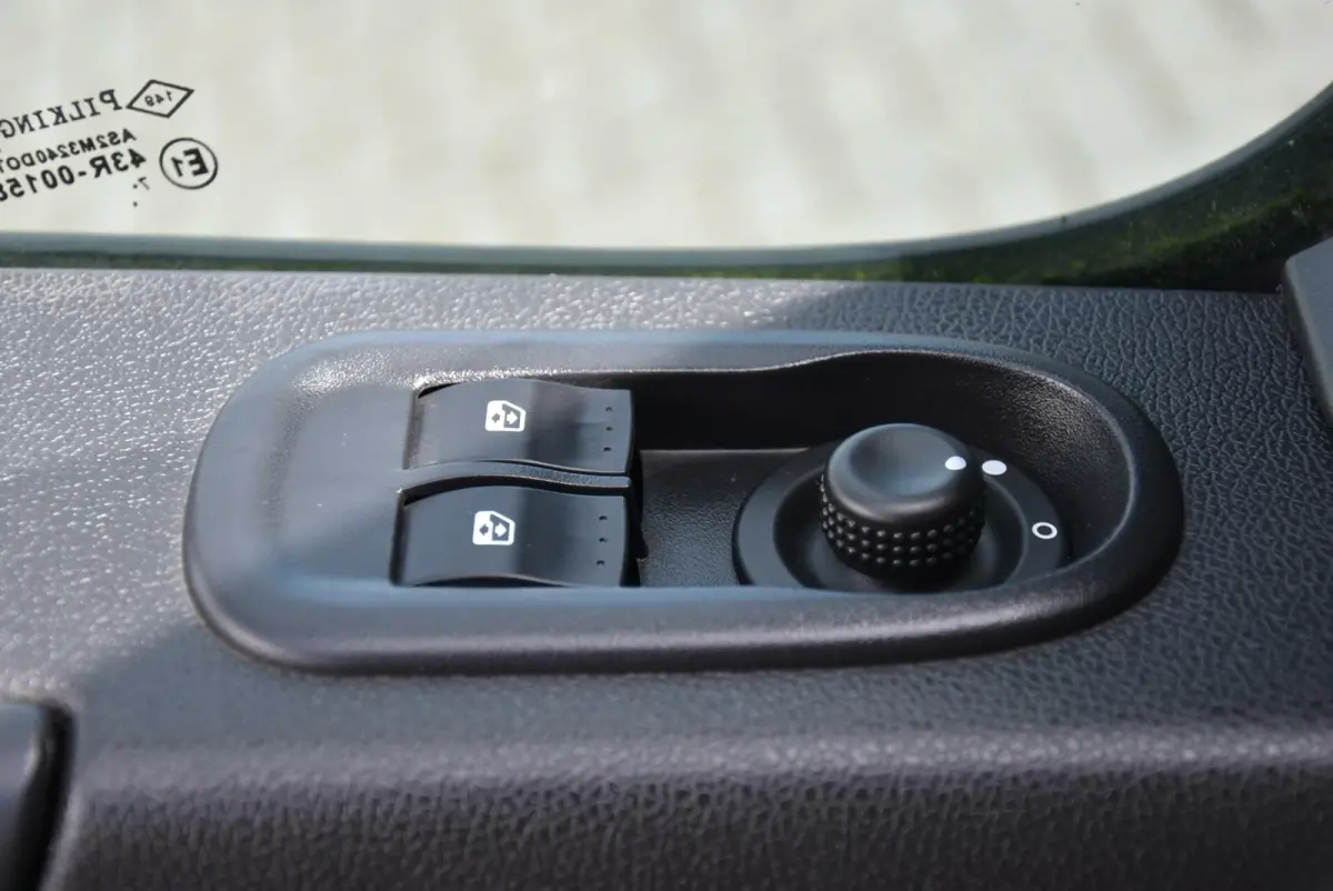 2.3 CDTI 170 Pk E6 L3 DC Pickup Clima Navi Cruise