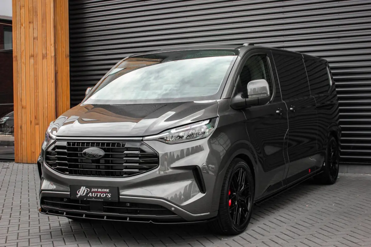 320 2.0 TDCI L2H1 Limited 170PK JB- EDITION / DRIVER ASSISTANCE PACK / 3- ZITS / MY2024 / CAMERA / ADAP.CRUISE