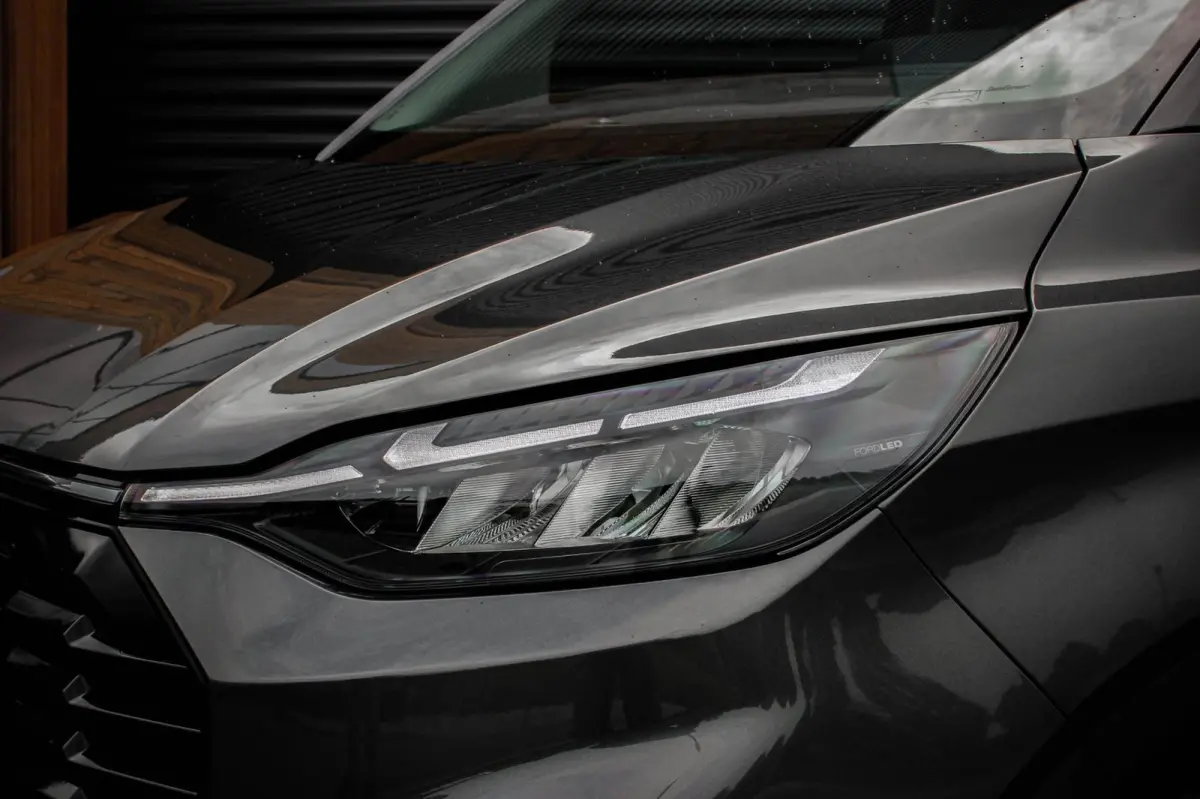 320 2.0 TDCI L2H1 Limited 170PK JB- EDITION / DRIVER ASSISTANCE PACK / 3- ZITS / MY2024 / CAMERA / ADAP.CRUISE
