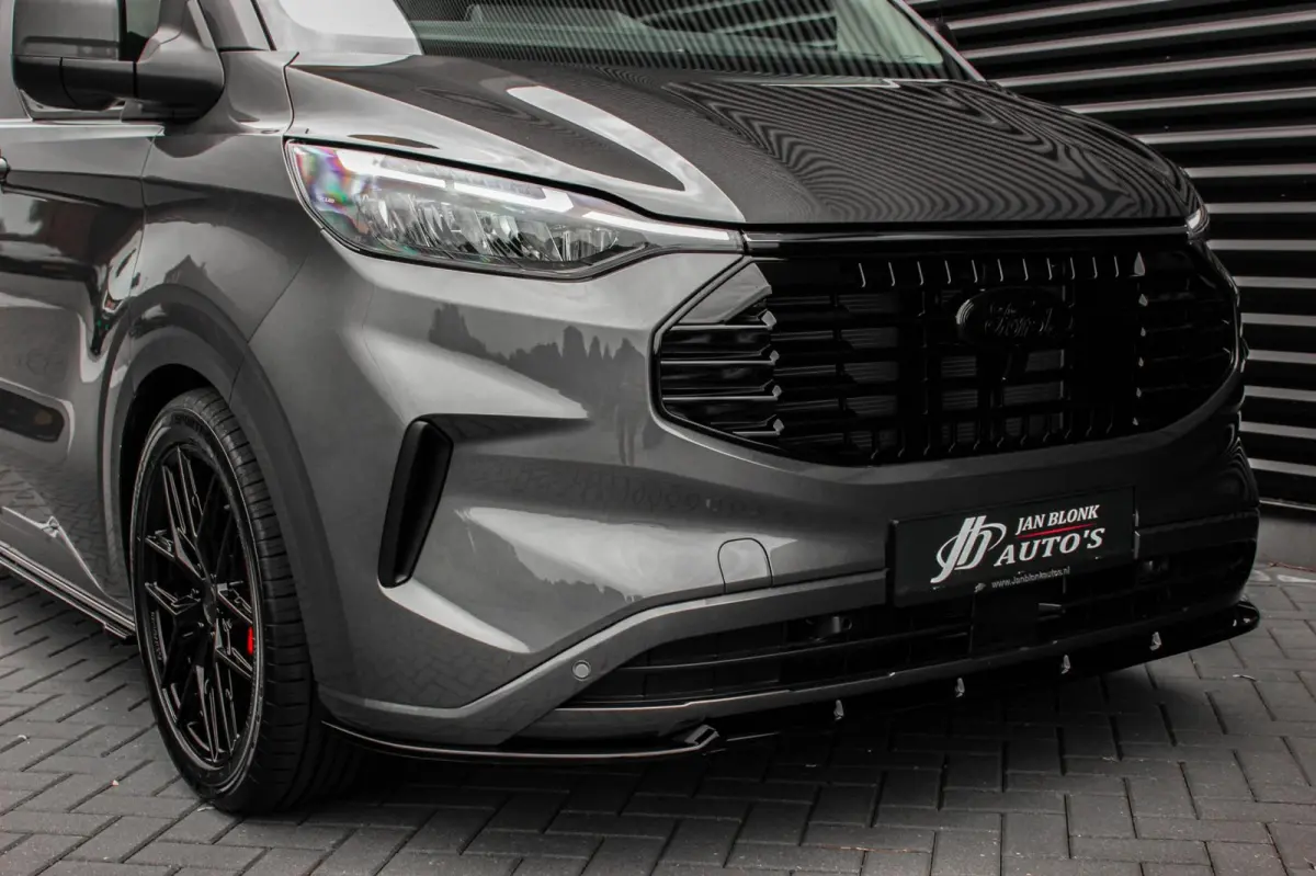 320 2.0 TDCI L2H1 Limited 170PK JB- EDITION / DRIVER ASSISTANCE PACK / 3- ZITS / MY2024 / CAMERA / ADAP.CRUISE