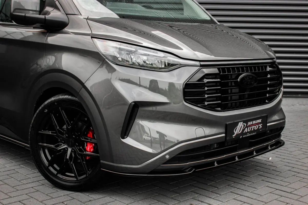 320 2.0 TDCI L2H1 Limited 170PK JB- EDITION / DRIVER ASSISTANCE PACK / 3- ZITS / MY2024 / CAMERA / ADAP.CRUISE