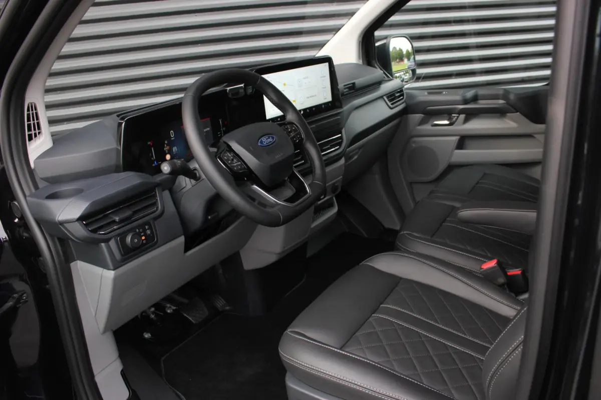 320 2.0 TDCI L2H1 Limited 170PK JB- EDITION / DRIVER ASSISTANCE PACK / 3- ZITS / MY2024 / CAMERA / ADAP.CRUISE