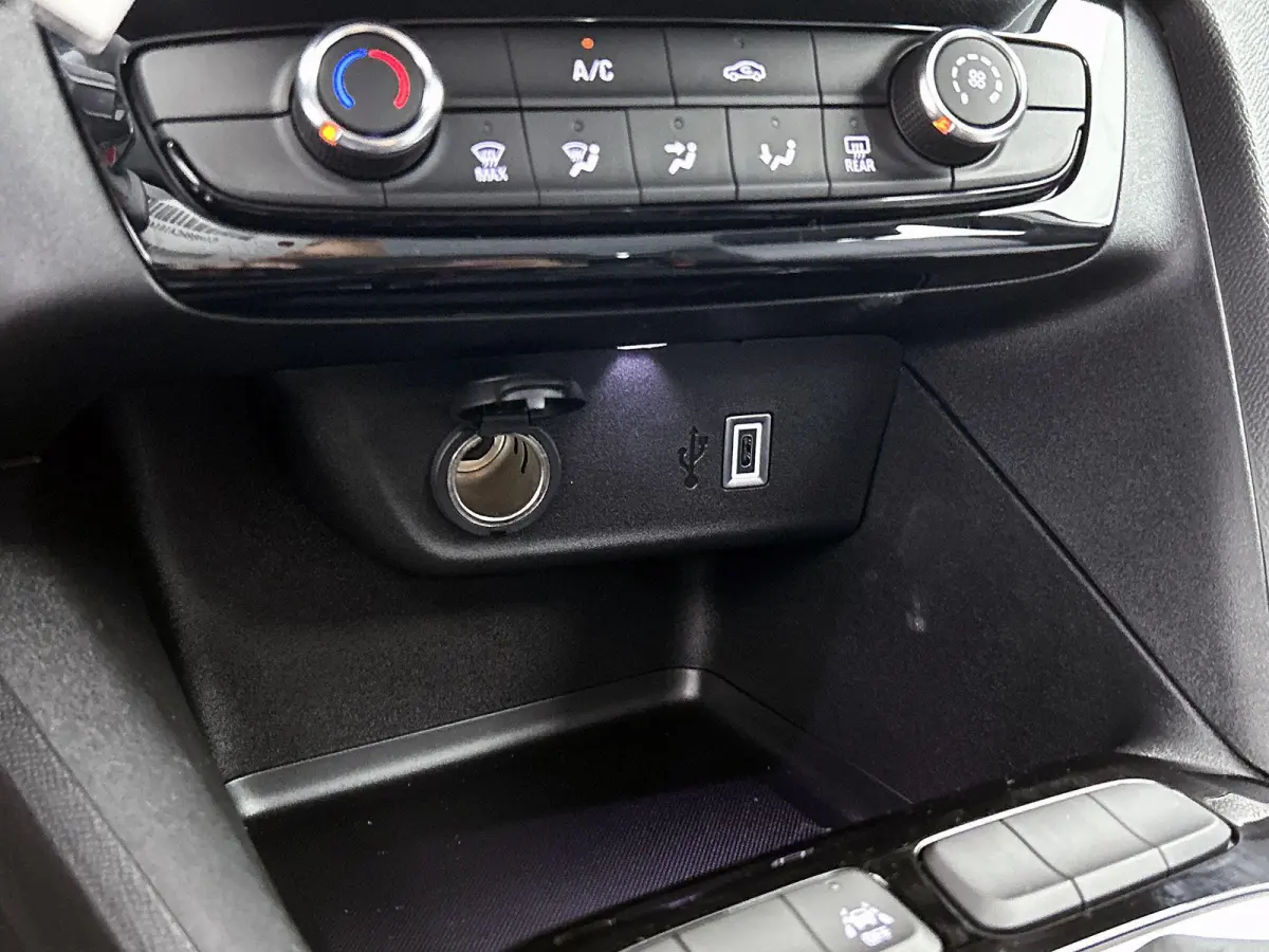 1.2 Turbo | 100pk | Cruise Control | Bluetooth | DEMO SALE |