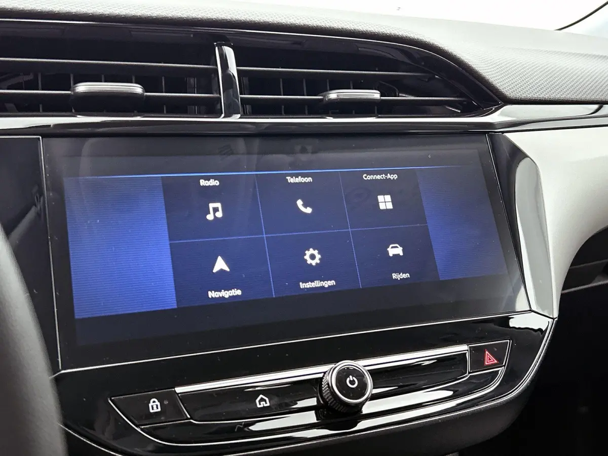 1.2 Turbo | 100pk | Cruise Control | Bluetooth | DEMO SALE |