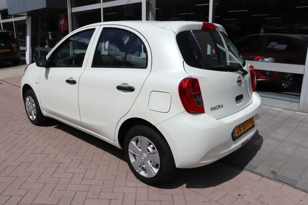 1.2 Visia Pack, lage km stand, dealeronderhouden, incl. set winter en zomerbanden!