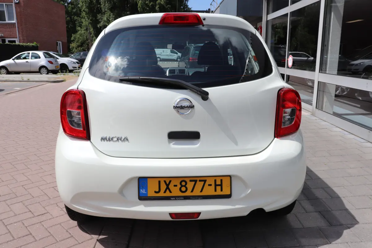 1.2 Visia Pack, lage km stand, dealeronderhouden, incl. set winter en zomerbanden!