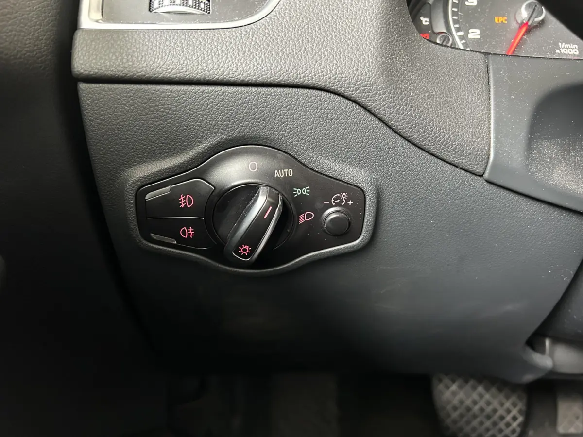 2.0 TFSI quattro Pro Line | AUTOMAAT | SCHUIF/KANTELDAK | LEDER | NAVI | PDC V+A | LMV 20'' | CRUISE CONTROL | CLIMATE CONTROL | BLUETOOTH