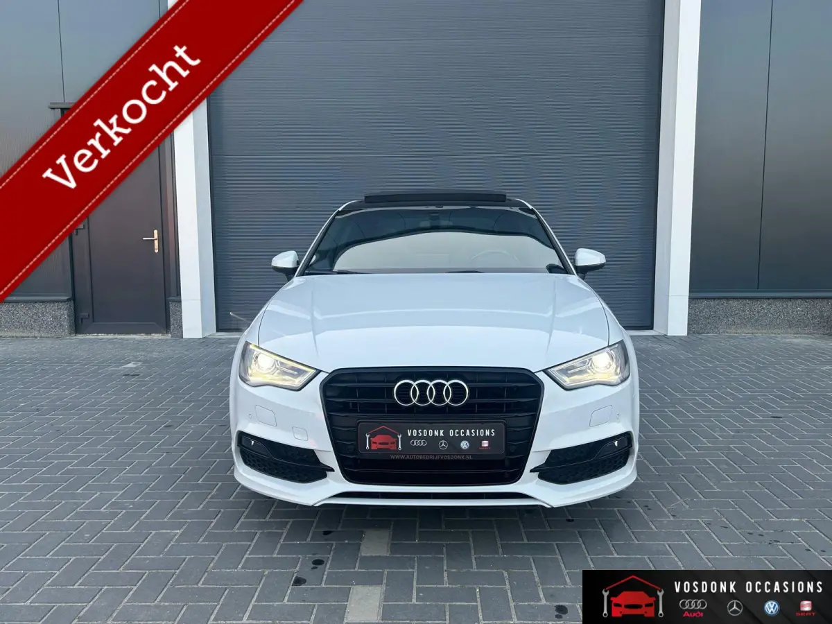 1.4 TFSI S-line/RS-stoelen/pano/keyless/Dodehoek/ Topstaat!
