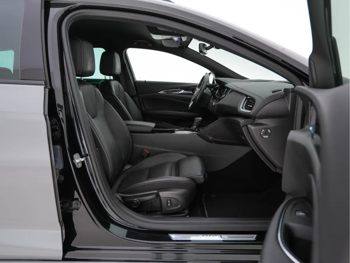 2.0 Turbo GS-Sport-Line Aut. *FULL-LEATHER | BOSE-SOUND | HEAD-UP | ADAPT.CRUISE | FULL-LED | MEMORY-PACK | SPORT/HEATED/COOLED/MASSAGE-SEATS  | NAVI-FULLMAP | GREY-WRAPPED | KEYLESS | CAMER