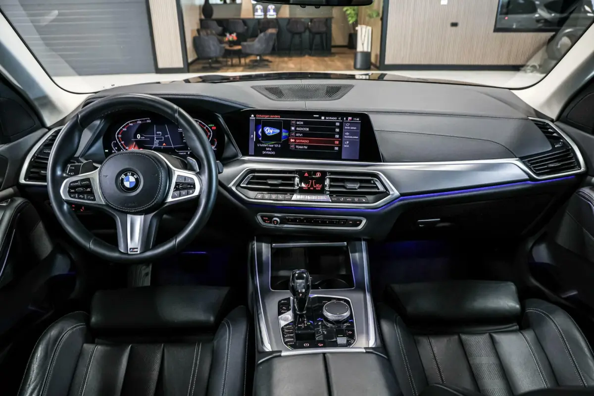 xDrive40i High Executive|Achterasbesturing|ACC|Pano